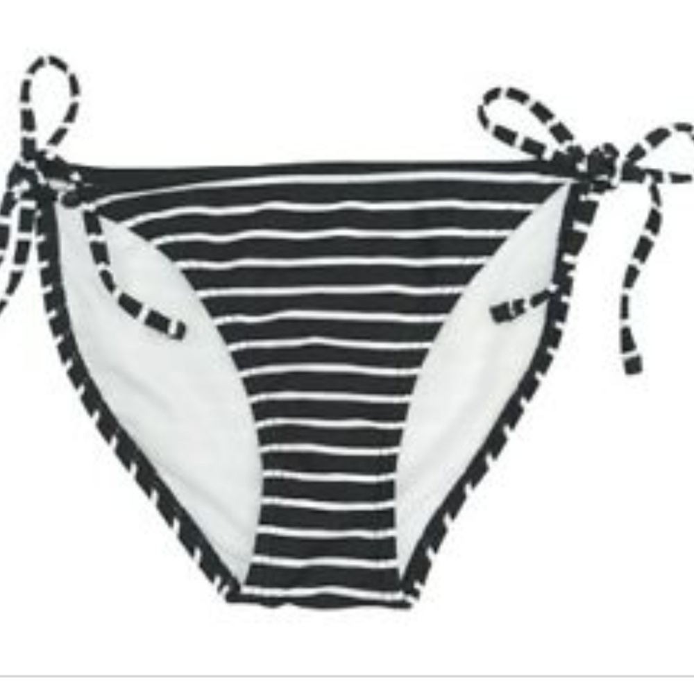 Black & white swim suit bottoms